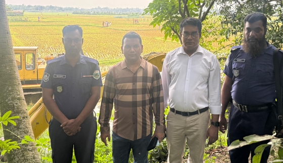 অনুমতিবিহীন পুকুর খননের বিরুদ্ধে ভ্রাম্যমাণ আদালতের অভিযান