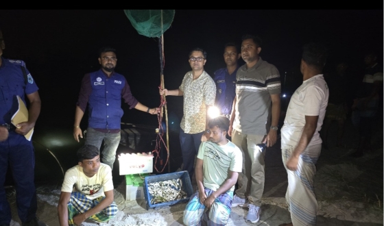 ভূরুঙ্গামারীতে ইলেকট্রিক শক মেশিন, ব্যাটারি ও জাল জব্দ