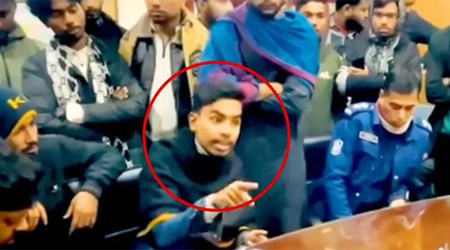 ‘থানা পুড়িয়ে দিয়েছি’ বলা সেই মাহাদী থানাতেই নিলো আশ্রয়