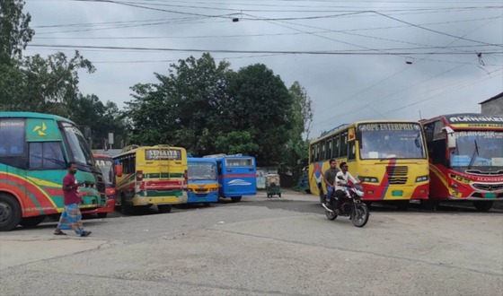 ভূরুঙ্গামারীতে মামলা ঢাকা ও কুড়িগ্রামগামী বাস চলাচল বন্ধ