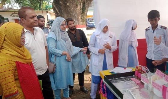 চিরিরবন্দরে স্টার্টআপ বিজ্ঞান প্রকল্প ও উদ্ভাবনী ধারণা প্রদর্শন