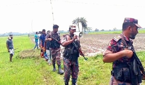 পুশ-ইন চেষ্টা ঠেকিয়ে দিয়েছে বিজিবি-এলাকাবাসী
