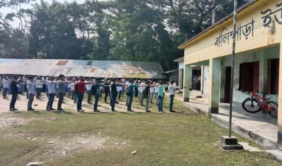 জিয়ানগরে ভবনের অভাবে ব্যাহত হচ্ছে শিক্ষার্থীদের পাঠদান