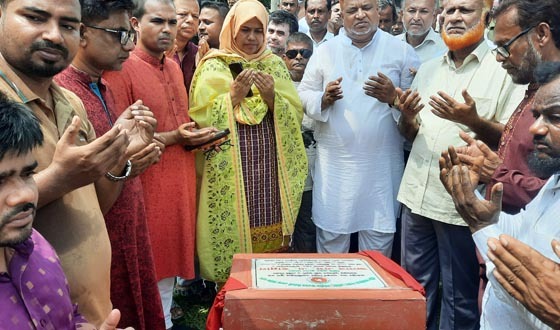নাসিরনগরে স্কুলের মাটি ভরাট ও গেইট নির্মাণ কাজের উদ্বোধন