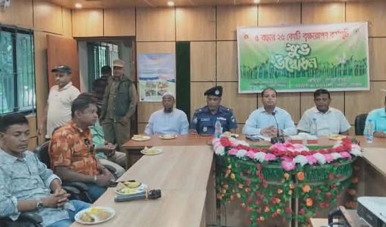 দেবহাটায় বৃক্ষ রোপন কর্মসূচীর উদ্বোধন
