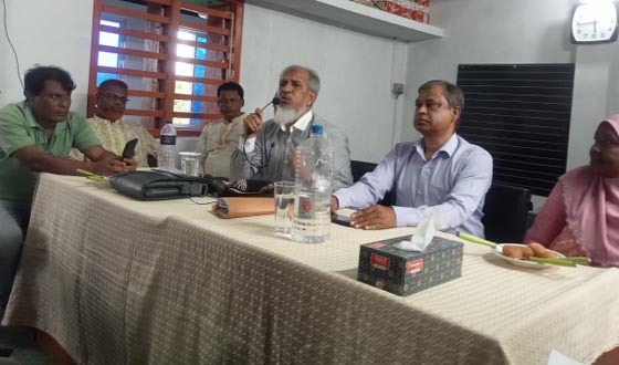 যশোর শিক্ষা বোর্ডের চেয়ারম্যানের শিক্ষকদের সাথে মতবিনিময়