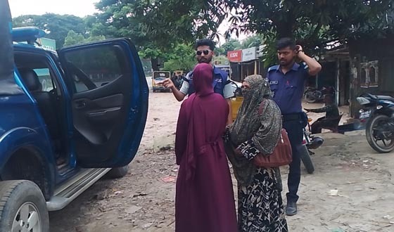 গজারিয়ায় হোটেল থেকে ২ নারী আটক