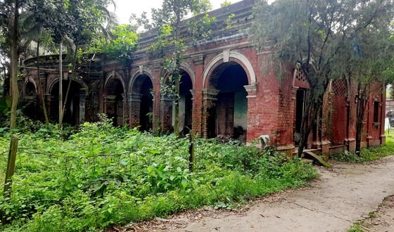 সৈয়দপুর পুরাতন টেলিফোন অফিস এখন ভুতুড়ে নীরবতায়