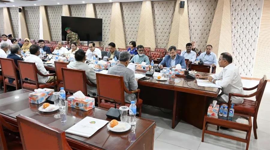 ট্রাফিক ব্যবস্থাপনা আধুনিকায়নে তৃতীয় দফা বৈঠক করলেন প্রধানমন্ত্রী তারেক রহমান