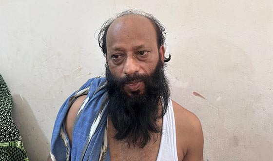 ইউপি চেয়ারম্যানকে সরাতে সদস্যদের কাছ থেকে জোর করে অনাস্থাপত্রে স্বাক্ষর, মারধর