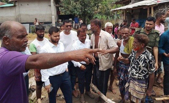 বিরলে আগুনে ভূস্মীভূত ৫ পরিবারের প্রায় ৪ লক্ষ টাকার ক্ষয়ক্ষতি