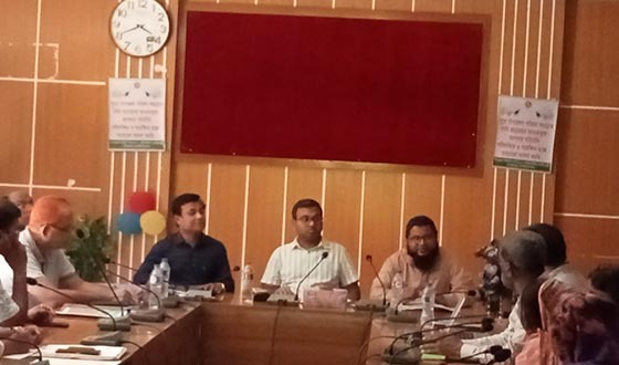 গোমস্তাপুরে সরকারি কর্মকর্তাদের সঙ্গে অ্যাডভোকেসি প্ল্যাটফর্মের মতবিনিময় সভা