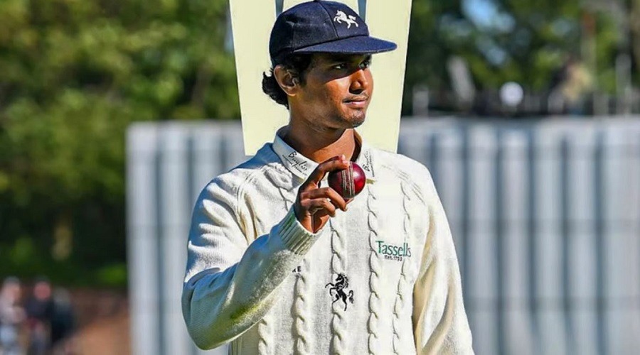 কাউন্টি ক্রিকেটে অভিষেকেই হাসান মাহমুদের বাজিমাত
