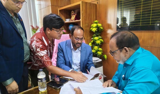 টাঙ্গাইল মেডিকেল পরিদর্শনে ক্ষোভ প্রতিমন্ত্রী টুকুর