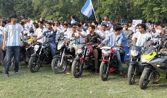 মহাদেবপুরে আর্জেন্টিনা সমর্থকদের র‌্যালি