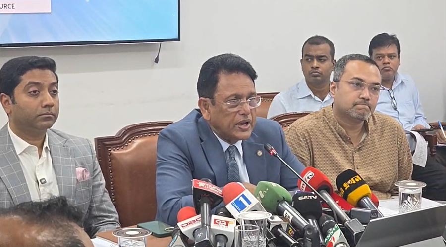 সব বোর্ডে অভিন্ন প্রশ্নে পরীক্ষা, ভর্তি পদ্ধতিতেও বড় পরিবর্তনের ঘোষণা দিল সরকার