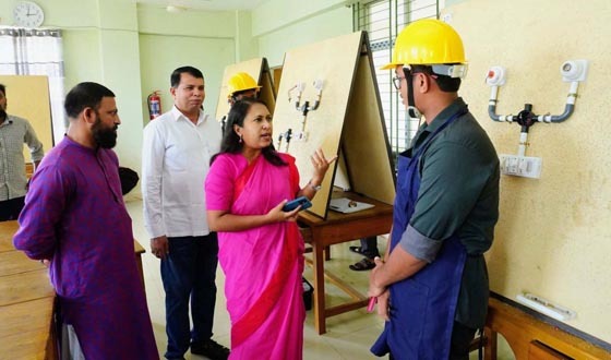 শেরপুরে আবাসিক প্রশিক্ষণ কোর্সের উদ্বোধন
