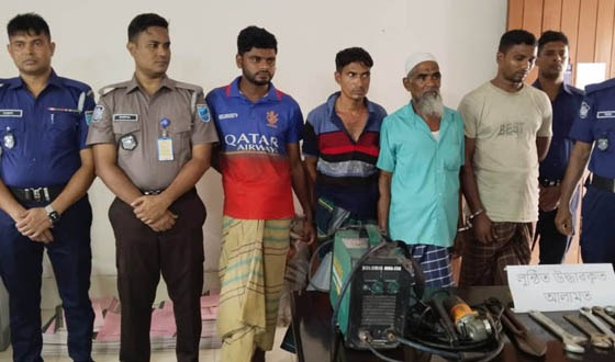 মধুখালীতে পুলিশের অভিযানে চুরির ঘটনায় গ্রেপ্তার ৪