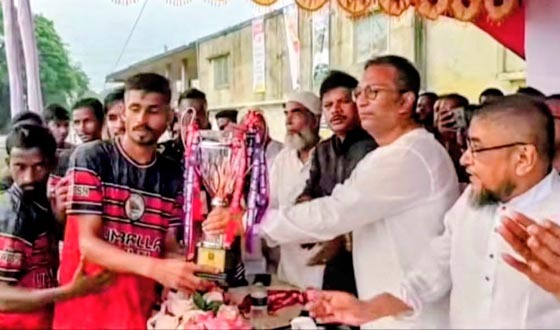 চাঁদপুরে ৫ জেলার অংশগ্রহণে হরিজনদের ফুটবল প্রতিযোগিতা