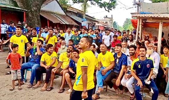 বিশ্বকাপ ট্রফি নিবে নেইমার, দাবি সমর্থকদের