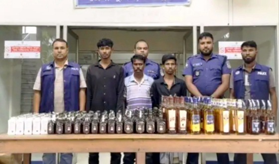 নালিতাবাড়ীতে ২৭৩ বোতল ভারতীয় মদসহ আটক ৩