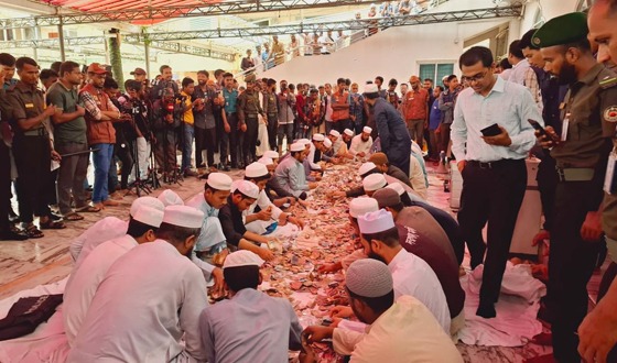 শাহজালাল (রহ.) মাজারের দানের টাকা প্রকাশ্যে গণনা