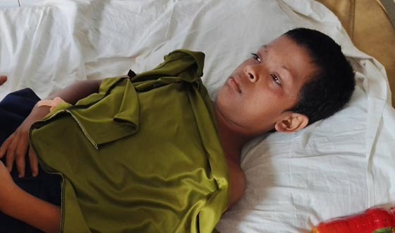 অপহরণের পর শিশু নির্যাতন, মৃত ভেবে কচুরিপানার নিচে ফেলে যায়