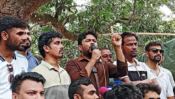 ছাত্রলীগের নেতাকর্মীদের ধরিয়ে দিলে ১০ হাজার টাকা পুরস্কার ঘোষণা