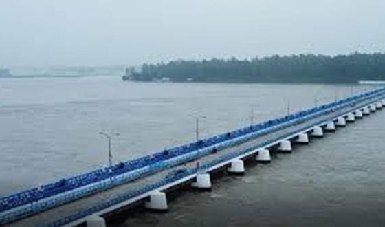 বিপৎসীমার ওপরে তিস্তার পানি, বন্যার চরম আশঙ্কা
