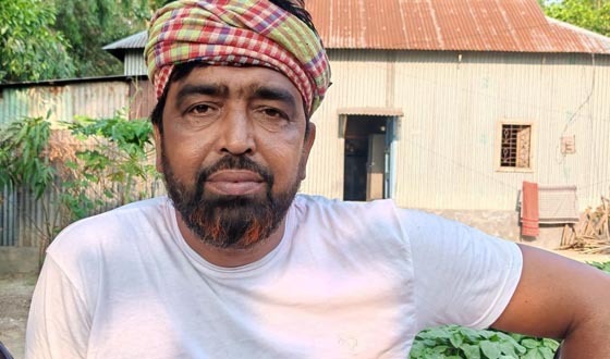কৃষক কবিরের দাফন সম্পন্ন, পরিবারের পাশে থাকার আশ্বাস প্রতিমন্ত্রী টুকুর