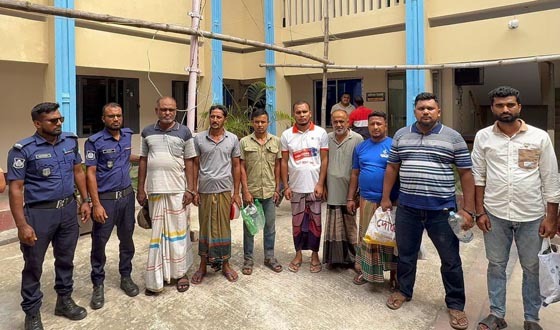 কালীগঞ্জে আওয়ামী লীগের ৮ নেতাকর্মী গ্রেপ্তার