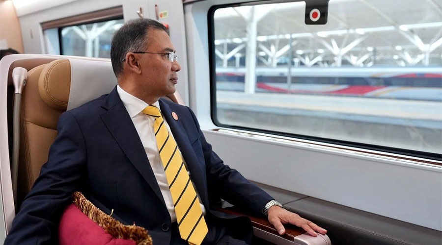 ‘গ্রীষ্মকালীন দাভোস’ শেষে বেইজিংয়ের পথে প্রধানমন্ত্রী