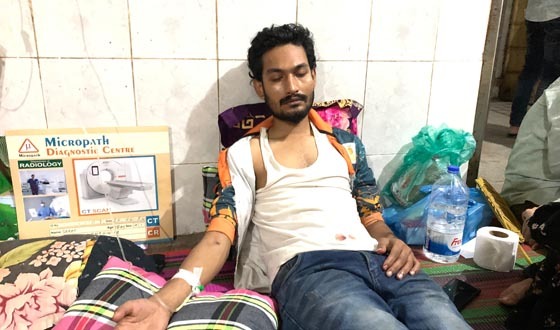 রাজশাহীতে ‘ম্যাংগো লাভার’ অফিসে হামলা, আহত ২