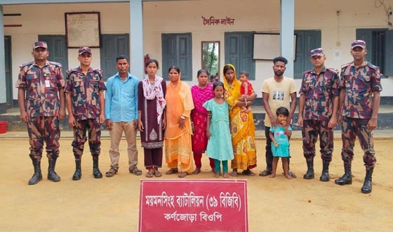 অবৈধভাবে ভারতে যাওয়ার চেষ্টা, ৯ বাংলাদেশি আটক