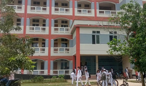 কাউখালীর দুই সরকারি বিদ্যালয়ে চরম শিক্ষক সংকট