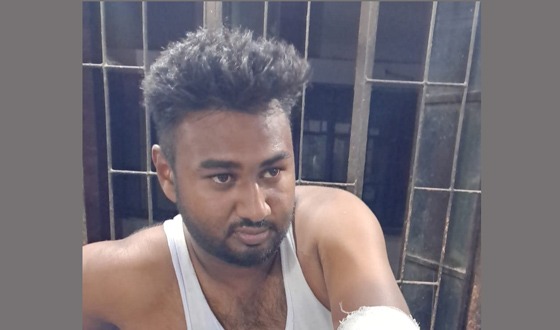 রাণীনগরে রাতে চুরি, ভোরে থ্রি পিস-প্যান্ট পরে ছিনতাই