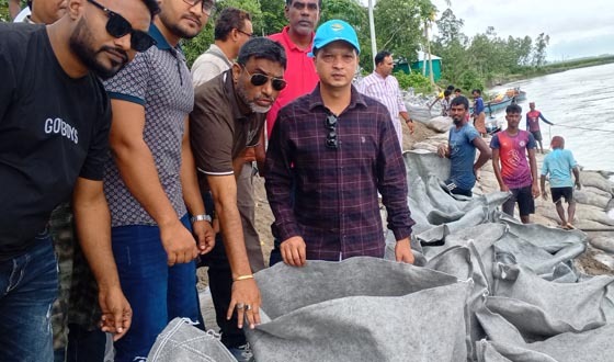 টাঙ্গাইলে যমুনা ও ধলেশ্বরী নদীর ভাঙন, আতঙ্কে চরাঞ্চলের মানুষ