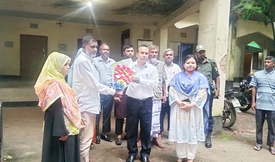 সৈয়দপুর উপজেলার কামারপুকুর ইউনিয়ন পরিষদ পরিদর্শন