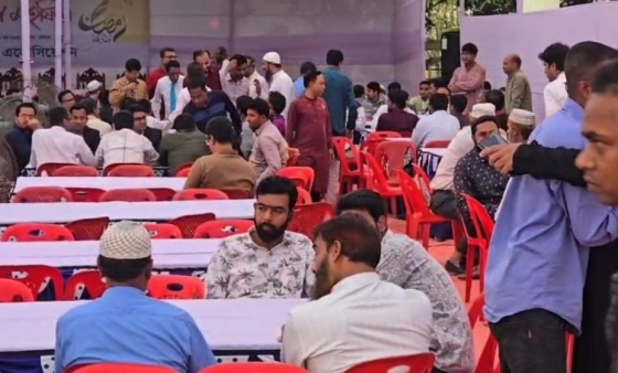 রাজশাহীতে ইফতার করতে এলেন  রাকাব কর্মকর্তারা