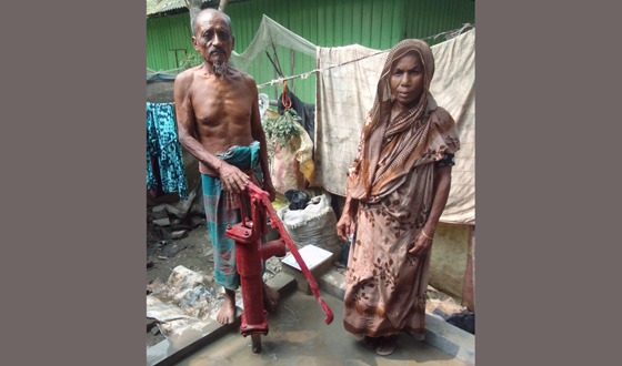অসহায় পরিবারের বিশুদ্ধ পানির ব্যবস্থা করে দিলো
