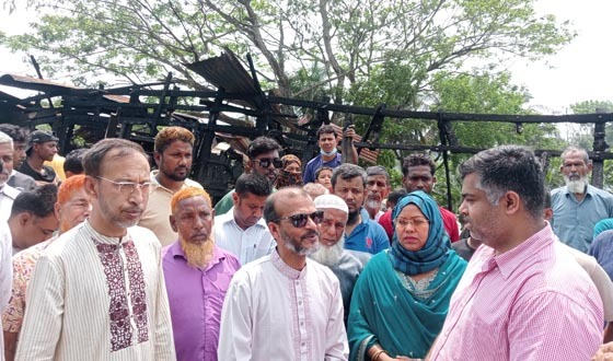 কচুয়া বাজারে অগ্নিকাণ্ড, অর্ধ কোটি টাকার মালামাল পুড়ে ছাই