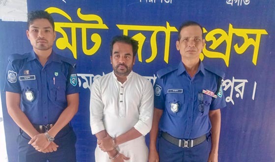 হাকিমপুরে ওয়ারেন্টভুক্ত আসামি গ্রেফতার