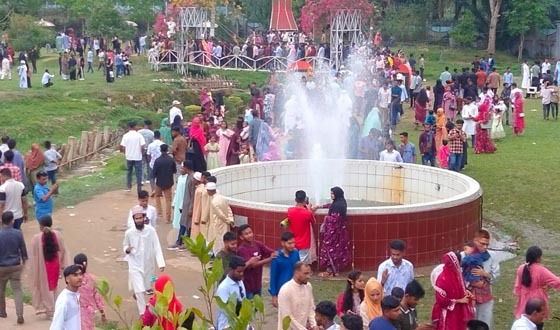 ঈদের ছুটিতে হাজার হাজার পর্যটকের ঢল শ্রীমঙ্গল