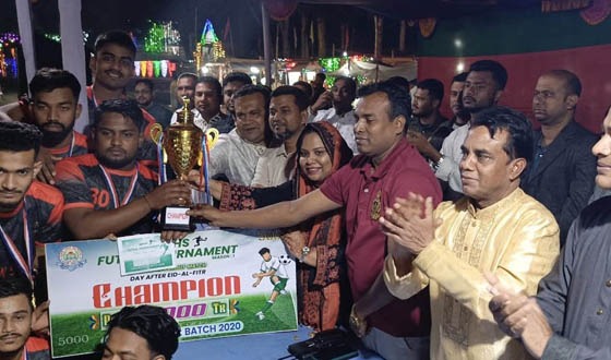 মধুখালীতে ঈদ পরবর্তী ১৬ দলীয় নাইট শর্টবার ফুটবল টুর্নামেন্টের সমাপ্তি