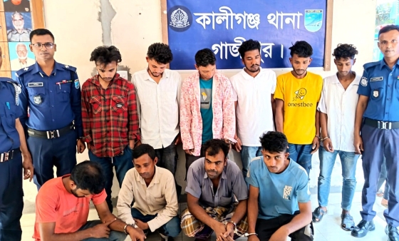 কালীগঞ্জে  ইয়াবা ও মদ সহ আটক ৮ জন