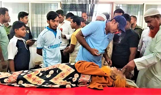 টাঙ্গাইল মেডিকেলে মাথায় অক্সিজেন সিলিন্ডার পড়ে রোগীর মৃত্যু
