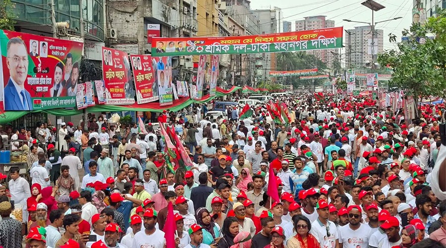শ্রমিক দিবস উপলক্ষে নয়াপল্টনে বিএনপির সমাবেশ, নেতাকর্মীদের ঢল