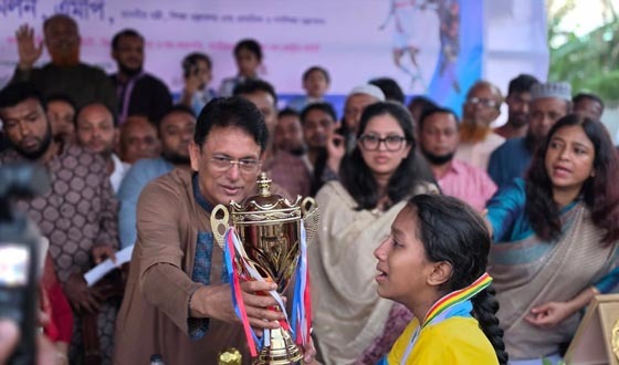 কচুয়ায় প্রাথমিক বিদ্যালয় গোল্ডকাপ ফুটবল টুর্নামেন্ট