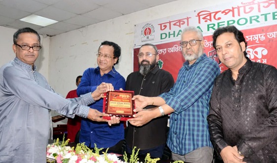 সিএসি অ্যাওয়ার্ড পেলেন আরজেএফ চেয়ারম্যান এসএম জহিরুল ইসলাম