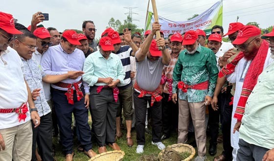 ভালুকায় খাল পুনঃখনন কাজের উদ্বোধন